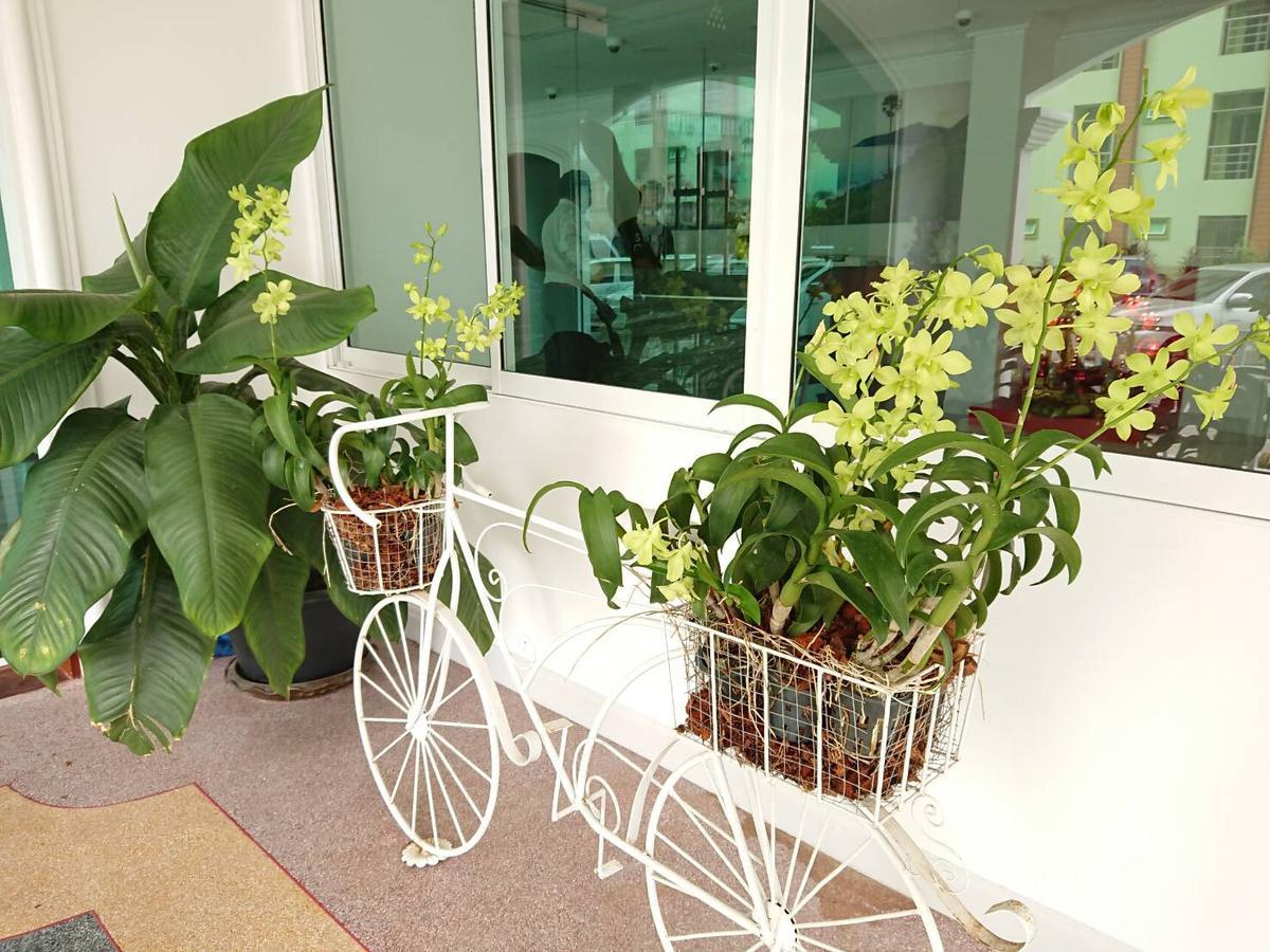 The Royal P Phuket - Sha Plus Exterior photo